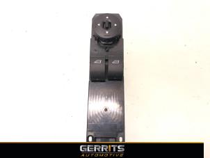Gebruikte Ruit schakelaar elektrisch Ford Focus 3 Wagon 1.0 Ti-VCT EcoBoost 12V 100 Prijs € 24,99 Margeregeling aangeboden door Gerrits Automotive BV