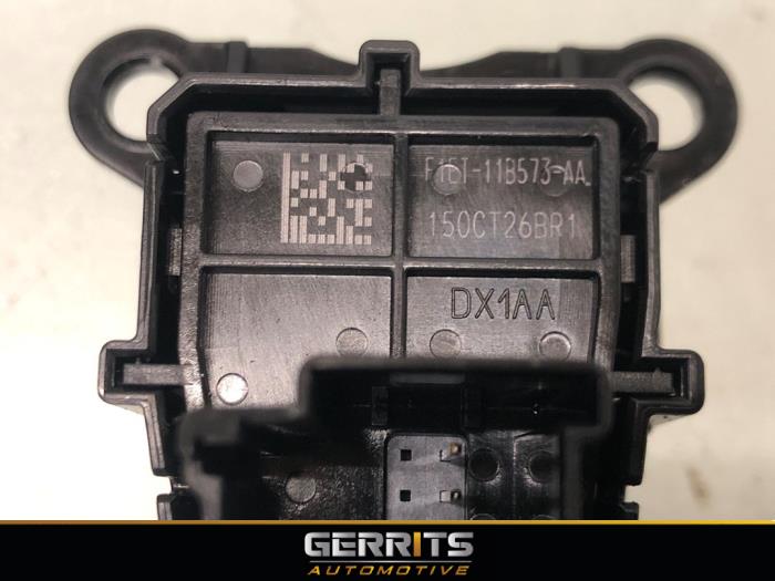 Start/Stop schakelaar div. van een Ford Focus 3 Wagon 1.0 Ti-VCT EcoBoost 12V 100 2016