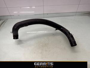 Gebruikte Intercooler Buis Volvo V70 (SW) 2.3 T5 20V Prijs € 49,99 Margeregeling aangeboden door Gerrits Automotive BV