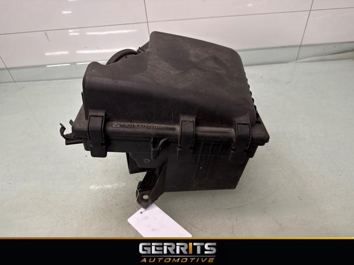 Gebruikte Luchtfilterhuis Volvo V70 (SW) 2.3 T5 20V Prijs € 39,99 Margeregeling aangeboden door Gerrits Automotive BV