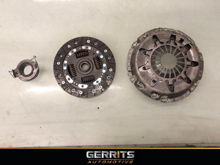 Gebruikte Koppelingsset (compleet) Toyota Yaris II (P9) 1.0 12V VVT-i Prijs € 49,99 Margeregeling aangeboden door Gerrits Automotive BV