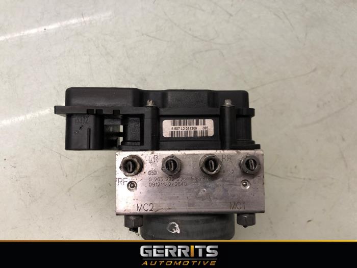 Gebruikte ABS Pomp Ford Ka II 1.2 Prijs € 34,99 Margeregeling aangeboden door Gerrits Automotive BV