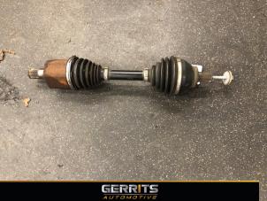 Gebruikte Cardanas links-voor (VWA) Volvo V70 (BW) 2.4 D5 20V Prijs € 74,95 Margeregeling aangeboden door Gerrits Automotive BV