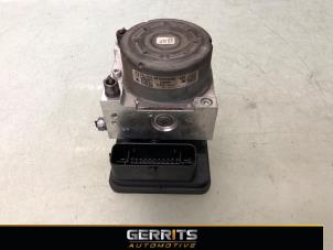 Gebruikte ABS Pomp Citroen C4 Cactus (0B/0P) 1.6 Blue Hdi 100 Prijs € 249,99 Margeregeling aangeboden door Gerrits Automotive BV