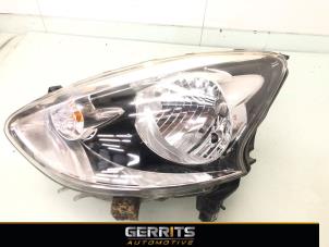 Gebruikte Linker Koplamp Nissan Micra (K13) 1.2 12V DIG-S Prijs € 99,99 Margeregeling aangeboden door Gerrits Automotive BV