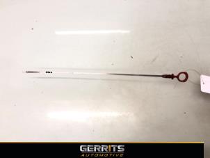 Gebruikte Olie Peilstok Volvo XC70 (SZ) XC70 2.4 D 20V Prijs € 19,99 Margeregeling aangeboden door Gerrits Automotive BV