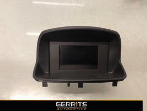Gebruikte Display Interieur Opel Corsa D 1.2 16V Prijs € 49,99 Margeregeling aangeboden door Gerrits Automotive BV