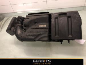 Gebruikte Luchtfilterhuis Volvo S40 (MS) 2.4 20V Prijs € 39,99 Margeregeling aangeboden door Gerrits Automotive BV