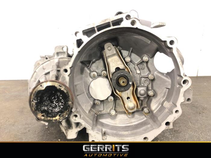 Gebruikte Versnellingsbak Skoda Superb Combi (3V5) 1.6 TDI Prijs € 749,99 Margeregeling aangeboden door Gerrits Automotive BV