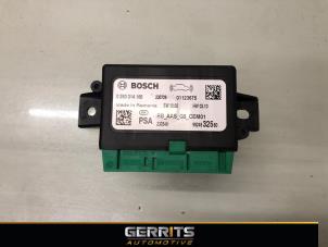Gebruikte PDC Module Opel Crossland (X) 1.2 Turbo 12V Prijs € 39,99 Margeregeling aangeboden door Gerrits Automotive BV