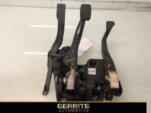 Gebruikte Koppelingspedaal Chevrolet Spark (M300) 1.0 16V Bifuel Prijs € 249,99 Margeregeling aangeboden door Gerrits Automotive BV