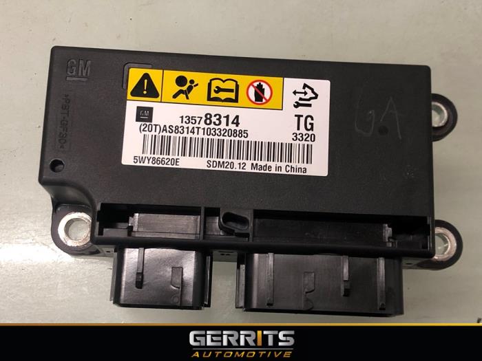 Gebruikte Module Airbag Chevrolet Spark (M300) 1.0 16V Bifuel Prijs € 44,99 Margeregeling aangeboden door Gerrits Automotive BV