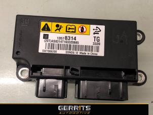 Gebruikte Airbag Module Chevrolet Spark (M300) 1.0 16V Bifuel Prijs € 44,99 Margeregeling aangeboden door Gerrits Automotive BV