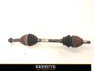 Gebruikte Homokineetas links-voor Opel Astra J Sports Tourer (PD8/PE8/PF8) 1.3 CDTI 16V ecoFlex Prijs € 49,99 Margeregeling aangeboden door Gerrits Automotive BV