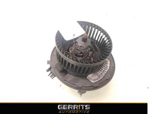 Gebruikte Kachel Ventilatiemotor Skoda Superb Combi (3V5) 1.6 TDI Prijs € 34,99 Margeregeling aangeboden door Gerrits Automotive BV