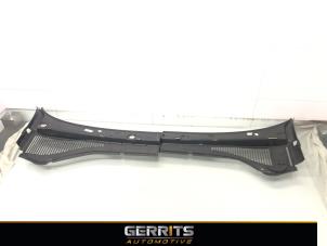 Gebruikte Paravent Skoda Superb Combi (3V5) 1.6 TDI Prijs € 24,99 Margeregeling aangeboden door Gerrits Automotive BV