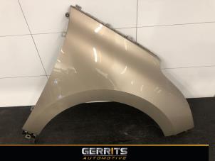 Gebruikte Spatbord rechts-voor Renault Grand Scénic IV (RFAR) 1.3 TCE 140 16V Prijs € 199,99 Margeregeling aangeboden door Gerrits Automotive BV