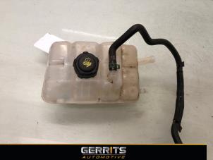 Gebruikte Koelvloeistof Reservoir Renault Grand Scénic IV (RFAR) 1.3 TCE 140 16V Prijs € 19,99 Margeregeling aangeboden door Gerrits Automotive BV