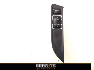 Gebruikte Schakelaar ESP BMW 1 serie (F20) 116i 1.6 16V Prijs € 19,99 Margeregeling aangeboden door Gerrits Automotive BV