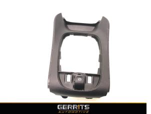 Gebruikte Middenconsoles Opel Meriva 1.4 Turbo 16V Ecotec Prijs € 29,99 Margeregeling aangeboden door Gerrits Automotive BV