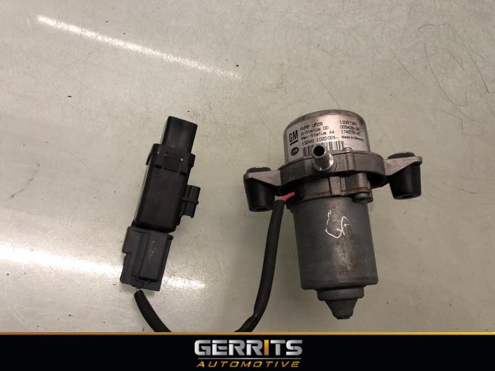 Gebruikte Vacuumpomp (Benzine) Opel Meriva (B) 1.4 Turbo 16V Ecotec Prijs € 64,99 Margeregeling aangeboden door Gerrits Automotive BV
