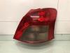 Toyota Yaris II (P9) 1.3 16V VVT-i Achterlicht rechts