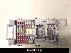 Gebruikte Zekeringkast Hyundai i20 (GBB) 1.0 T-GDI 100 12V Prijs € 99,99 Margeregeling aangeboden door Gerrits Automotive BV