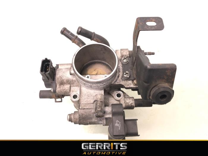 Gebruikte Gasklephuis Hyundai i20 1.4i 16V Prijs € 49,99 Margeregeling aangeboden door Gerrits Automotive BV