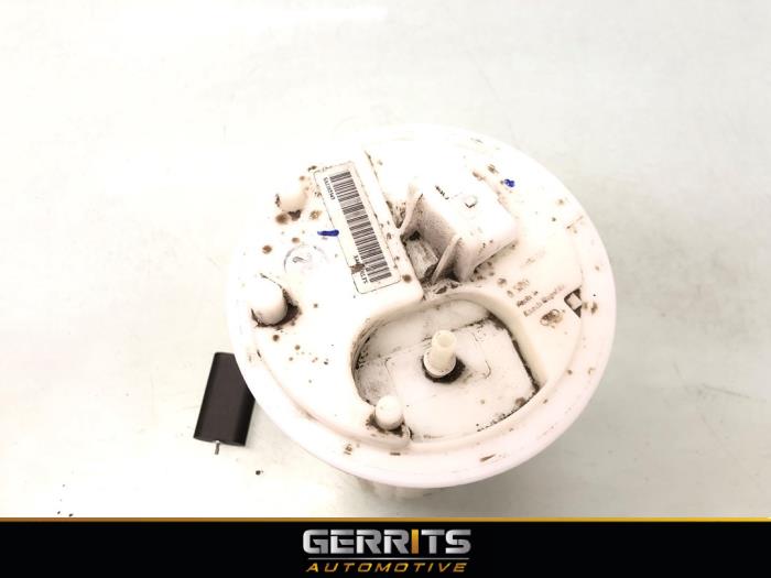 Gebruikte Tank element Pomp Opel Corsa D 1.0 Prijs € 24,99 Margeregeling aangeboden door Gerrits Automotive BV