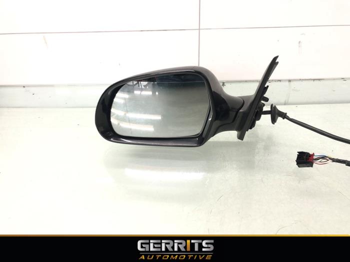 Buitenspiegel links van een Audi Q3 (8UB/8UG) 1.4 TFSI 16V 2014