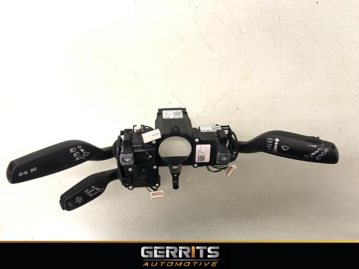 Combischakelaar Stuurkolom van een Audi Q3 (8UB/8UG) 1.4 TFSI 16V 2014