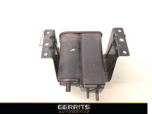 Gebruikte Koolstoffilter Renault Twingo III (AH) 1.0 SCe 75 12V Prijs € 74,99 Margeregeling aangeboden door Gerrits Automotive BV