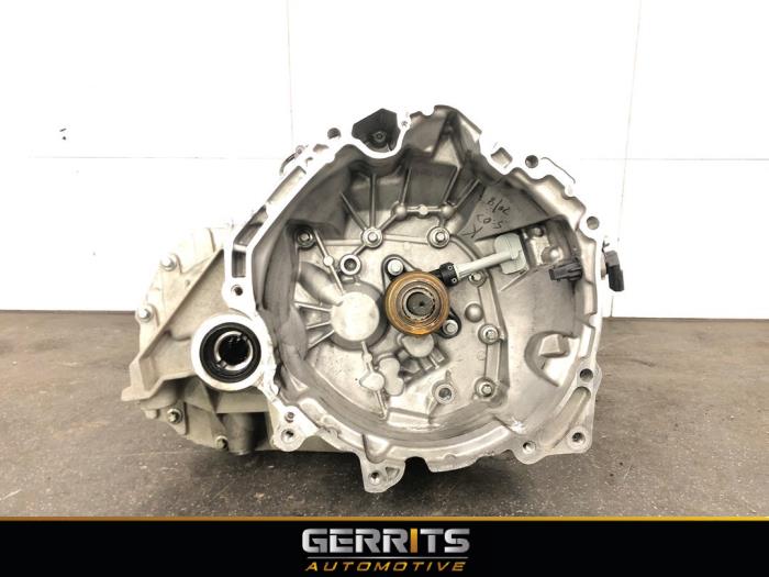 Gebruikte Versnellingsbak Renault Twingo III (AH) 1.0 SCe 75 12V Prijs € 499,99 Margeregeling aangeboden door Gerrits Automotive BV
