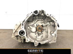 Gebruikte Versnellingsbak Renault Twingo III (AH) 1.0 SCe 75 12V Prijs € 499,99 Margeregeling aangeboden door Gerrits Automotive BV