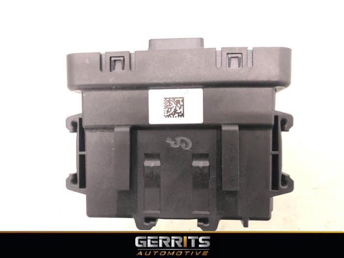 Gebruikte Gateway module Renault Twingo III (AH) 1.0 SCe 75 12V Prijs € 49,99 Margeregeling aangeboden door Gerrits Automotive BV