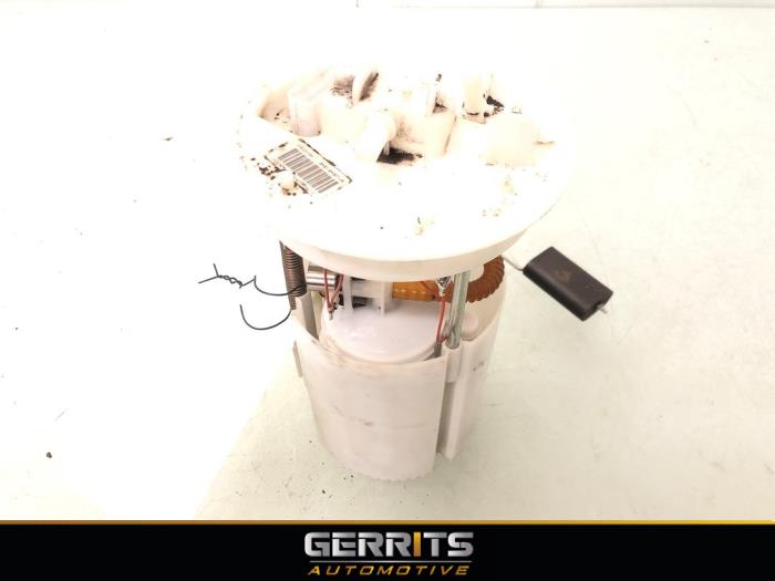 Gebruikte Tank element Pomp Ford Focus 3 Wagon 1.0 Ti-VCT EcoBoost 12V 125 Prijs € 34,99 Margeregeling aangeboden door Gerrits Automotive BV