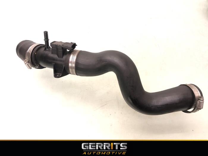 Gebruikte Intercooler Slang Ford Focus 3 Wagon 1.0 Ti-VCT EcoBoost 12V 125 Prijs € 34,99 Margeregeling aangeboden door Gerrits Automotive BV