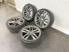 Velgen set + banden van een Audi Q3 (8UB/8UG) 1.4 TFSI 16V 2014