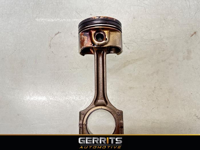 Gebruikte Zuiger Opel Meriva (B) 1.4 Turbo 16V Ecotec Prijs € 99,99 Margeregeling aangeboden door Gerrits Automotive BV