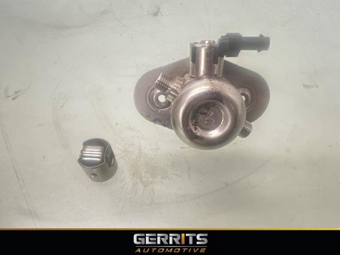 Gebruikte Hogedrukpomp BMW 3 serie Touring (F31) 318i 1.5 TwinPower Turbo 12V Prijs € 99,99 Margeregeling aangeboden door Gerrits Automotive BV