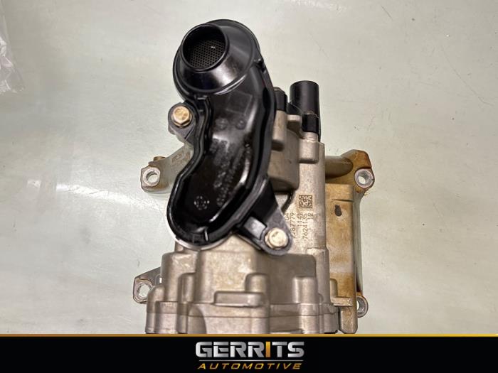 Oliepomp van een BMW 3 serie Touring (F31) 318i 1.5 TwinPower Turbo 12V 2017