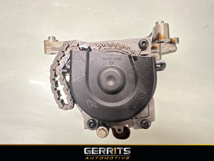 Gebruikte Oliepomp Opel Astra K 1.0 Turbo 12V Prijs € 74,99 Margeregeling aangeboden door Gerrits Automotive BV
