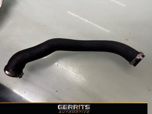 Gebruikte Intercooler Slang Peugeot 308 SW (L4/L9/LC/LJ/LR) 1.2 12V e-THP PureTech 130 Prijs € 29,99 Margeregeling aangeboden door Gerrits Automotive BV