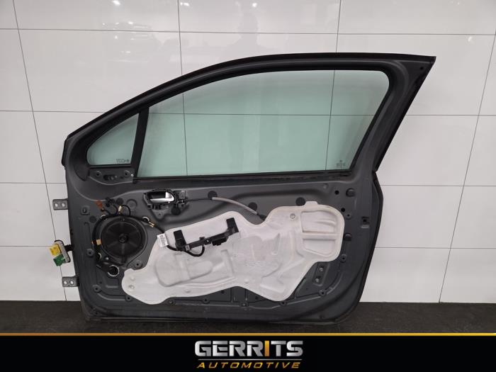 Portier 2Deurs rechts van een Peugeot 208 I (CA/CC/CK/CL) 1.6 Blue HDi 100 2015