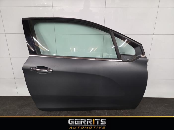 Portier 2Deurs rechts van een Peugeot 208 I (CA/CC/CK/CL) 1.6 Blue HDi 100 2015