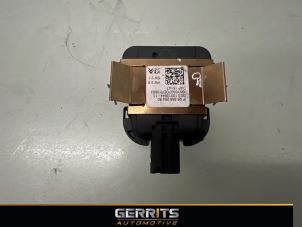 Gebruikte Sensor regen Peugeot 208 I (CA/CC/CK/CL) 1.6 Blue HDi 100 Prijs € 19,99 Margeregeling aangeboden door Gerrits Automotive BV