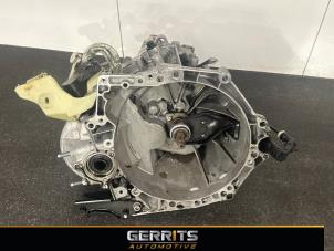 Gebruikte Versnellingsbak Peugeot 208 I (CA/CC/CK/CL) 1.6 Blue HDi 100 Prijs € 449,99 Margeregeling aangeboden door Gerrits Automotive BV