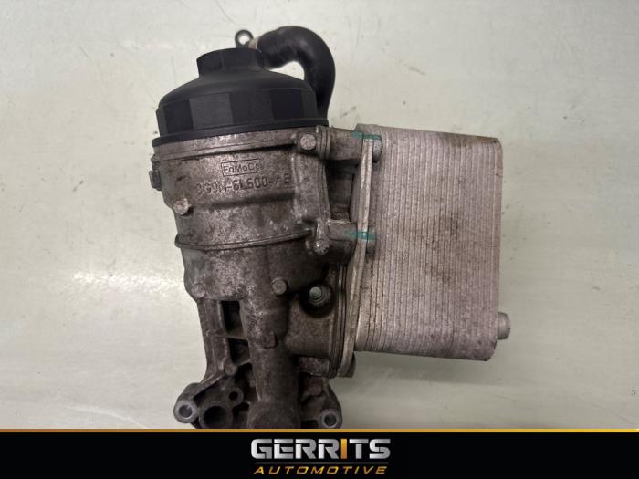 Gebruikte Oliefilterhuis Volvo S80 (AR/AS) 3.0 T6 24V AWD Prijs € 99,99 Margeregeling aangeboden door Gerrits Automotive BV