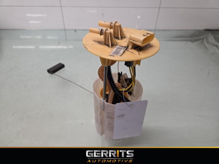 Gebruikte Tank element Pomp Renault Master III (EV/HV/UV/VA/VB/VD/VF/VG/VJ) 2.3 dCi 135 16V RWD Prijs € 84,69 Inclusief btw aangeboden door Gerrits Automotive BV