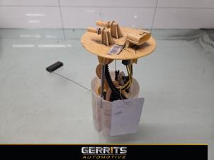 Gebruikte Tank element Pomp Renault Master III (EV/HV/UV/VA/VB/VD/VF/VG/VJ) 2.3 dCi 135 16V RWD Prijs € 84,69 Inclusief btw aangeboden door Gerrits Automotive BV